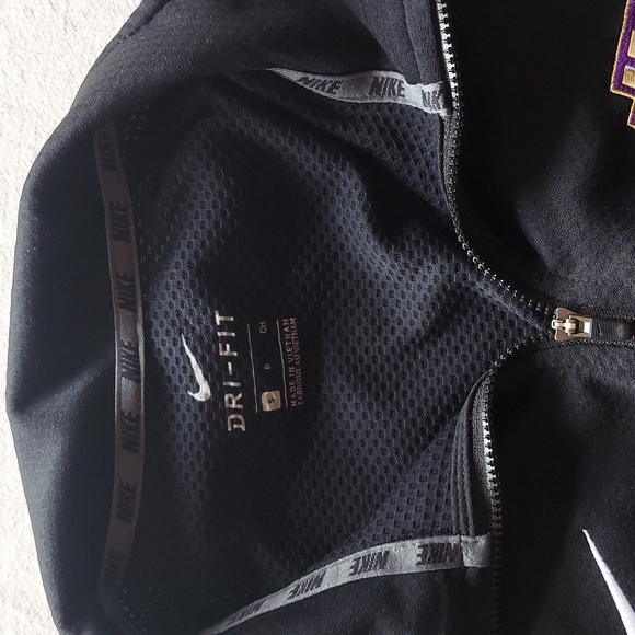 James Madison University Nike Dri-Fit1/4 Zip Pullover Sweat top size small - Picture 3 of 5